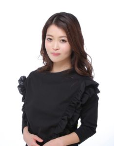 川上エミ